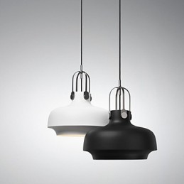 Moderne, zeitgenössische Pendelleuchte aus Metall im Landhausstil