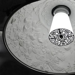Moderne zeitgenössische Pendelleuchte aus Kunstharz mit Malerei