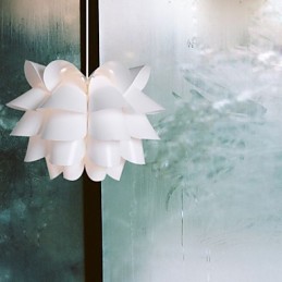 Zeitgenössisch und kontraktiert Die nordische Idee Weiße Lotus-Hängelampe