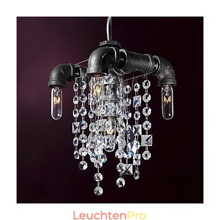 Charakteristische Pendelleuchte mit 5 Lichtern im nordamerikanischen Stil im Rohrdesign Charakteristische Pendelleuchte mit 5 Lichtern im nordamerikanischen Stil im Rohrdesign