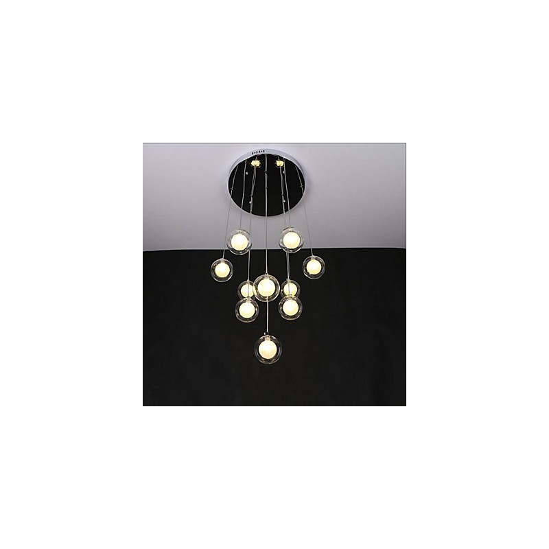 Moderne, schlichte Lampen und Laternen