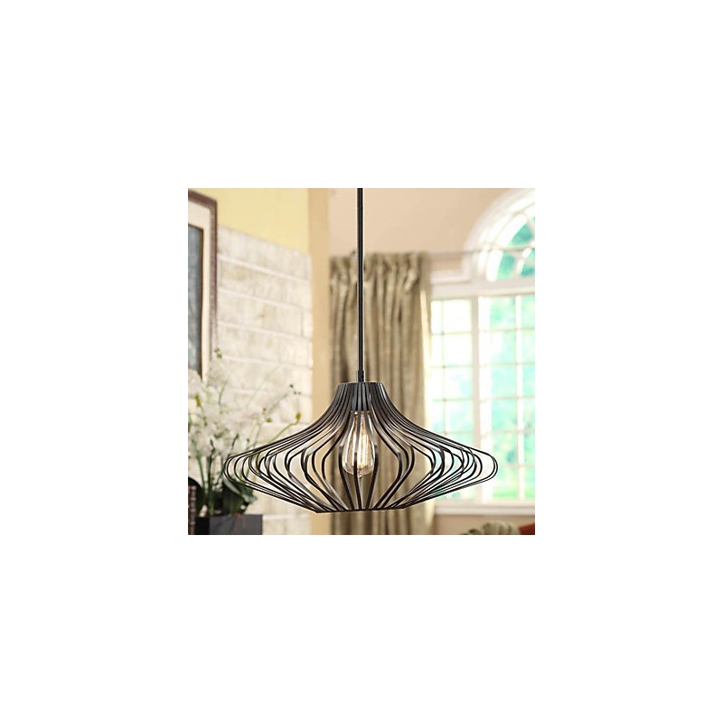 Moderne Pendelleuchte mit schwarzem Schirm aus Metallstruktur