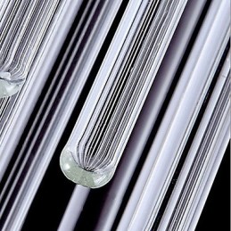 Moderne Pendelleuchte mit 3 Lichtern und Glasstab
