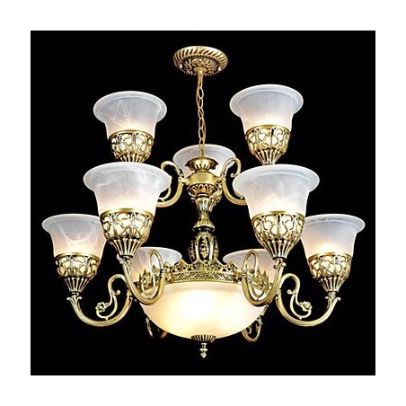 Traditioneller klassischer Vintage-Retro-Kronleuchter aus Bronzemetall Traditioneller klassischer Vintage-Retro-Kronleuchter aus Bronzemetall