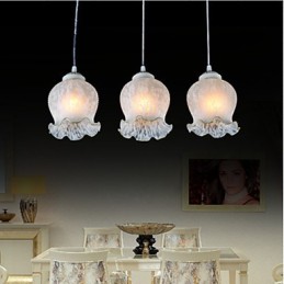 Pendelleuchte Weiß Drei Lichter Europäische Retro Klassisch