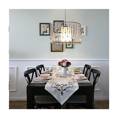 Der einzelne Kopf der Lampe besteht aus zylindrischen Perlen.