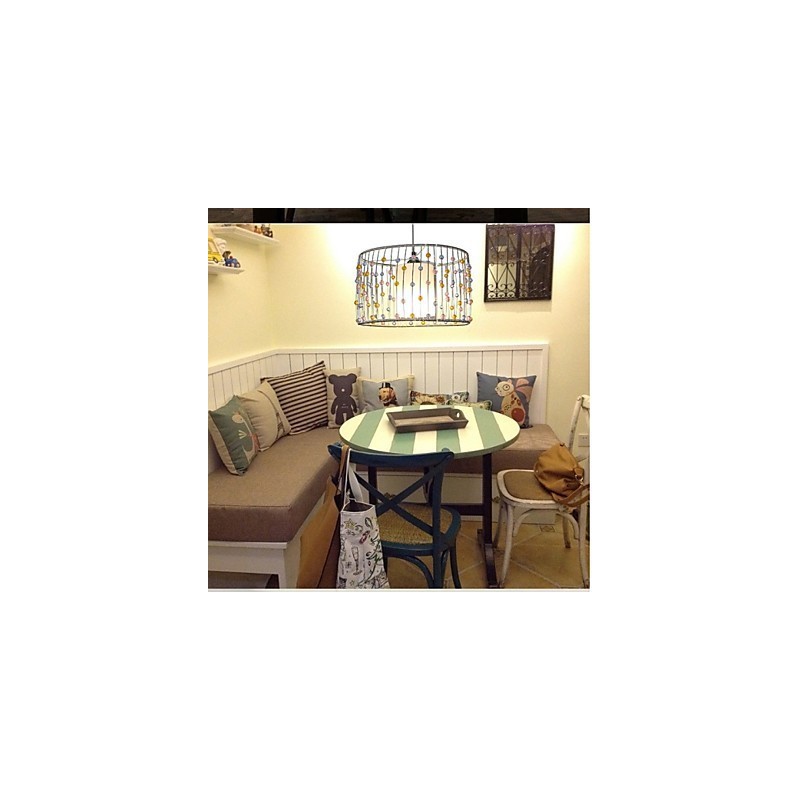 Der einzelne Kopf der Lampe besteht aus zylindrischen Perlen.