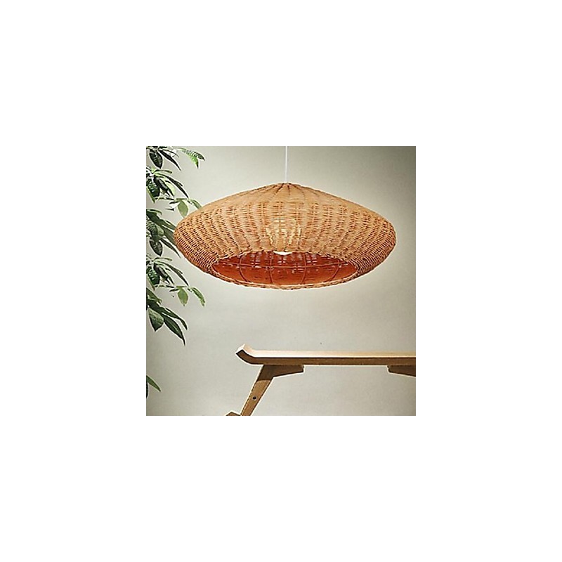 Moderne, zeitgenössische Pendelleuchte aus Metall im Landhausstil