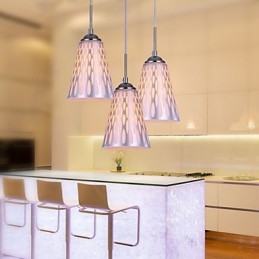 Moderne, schlichte Deckenlampen und Laternen für den Esstisch