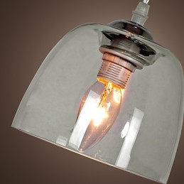 Moderne Pendelleuchte im schlichten Design