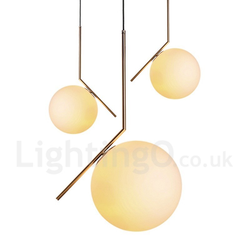 1-flammige, moderne Pendelleuchte mit Glasschirm