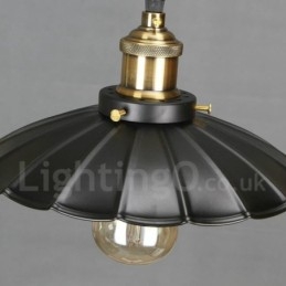 Schwarze Vintage-Pendelleuchte aus Metall