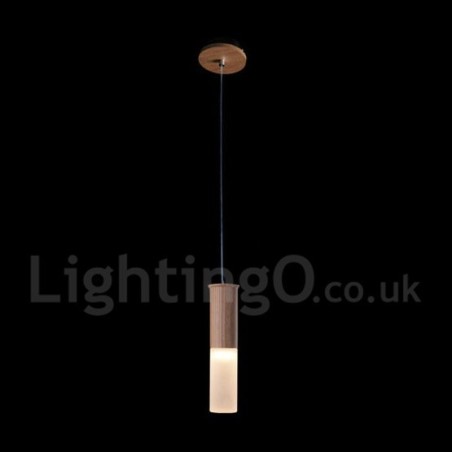 Moderne zeitgenössische Pendelleuchte aus Holz mit einer Leuchte Moderne zeitgenössische Pendelleuchte aus Holz mit einer Leuchte