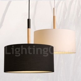 Moderne zeitgenössische Pendelleuchte aus Holz in Trommelform mit Stoffschirm