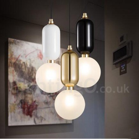 Moderne zeitgenössische Pendelleuchte mit Glasschirm Moderne zeitgenössische Pendelleuchte mit Glasschirm