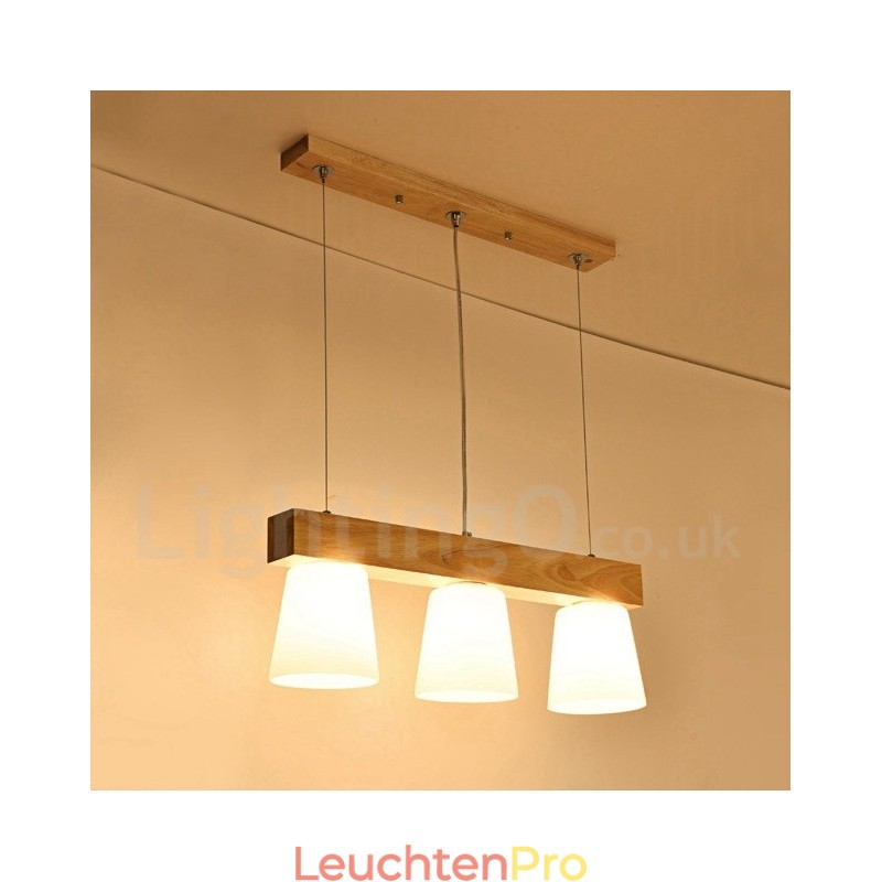 Moderne Pendelleuchte aus Holz mit 3 Lichtern
