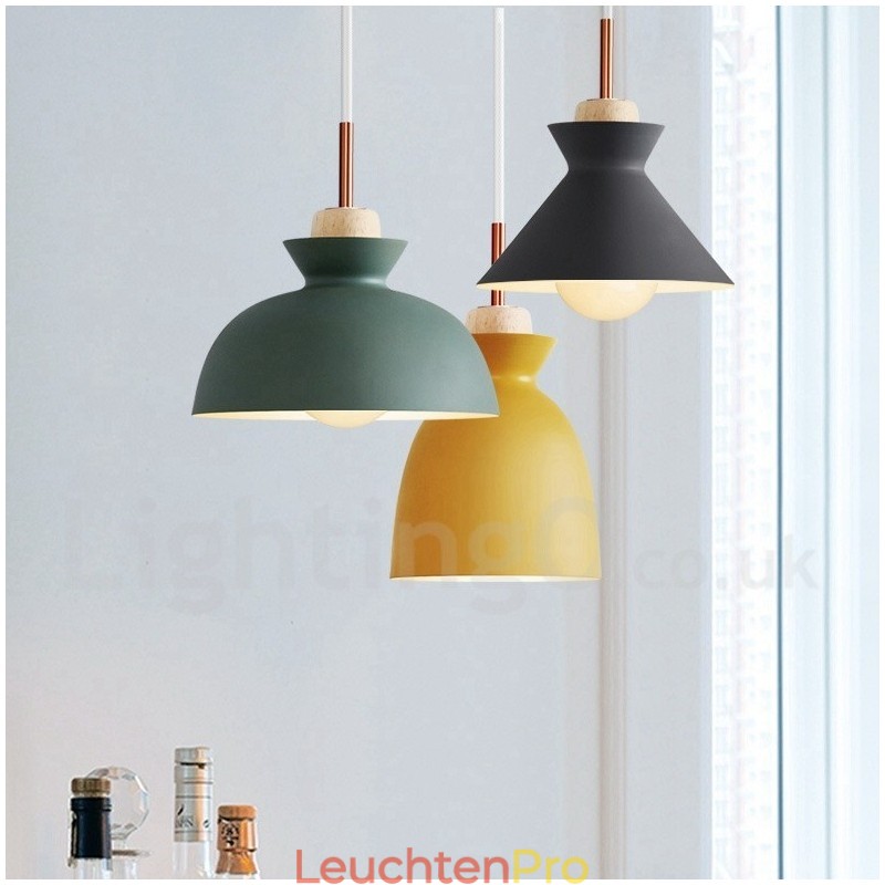 Moderne zeitgenössische Pendelleuchte aus Metall in mehreren Farben