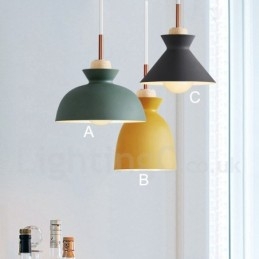 Moderne zeitgenössische Pendelleuchte aus Metall in mehreren Farben