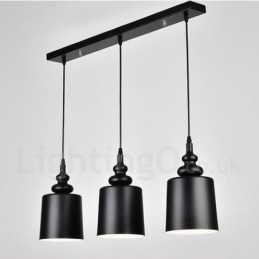 Schwarze, moderne Pendelleuchte mit 3 Lichtern