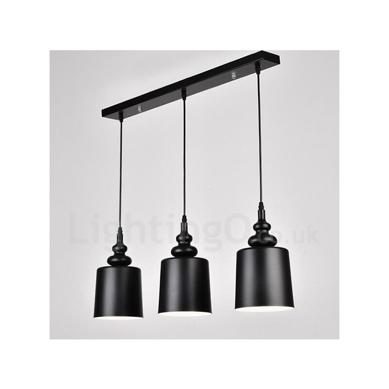 Schwarze, moderne Pendelleuchte mit 3 Lichtern