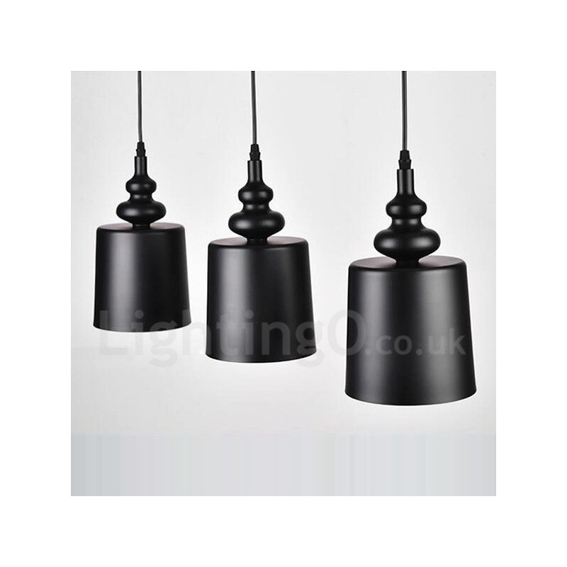 Schwarze, moderne Pendelleuchte mit 3 Lichtern