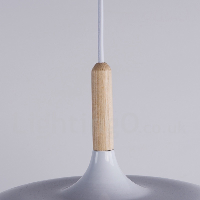 Moderne zeitgenössische Pendelleuchte aus Holz und Metall