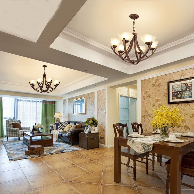 Rustikaler, integrierter Kronleuchter aus Metall mit 8 Lichtern im Lodge-Stil