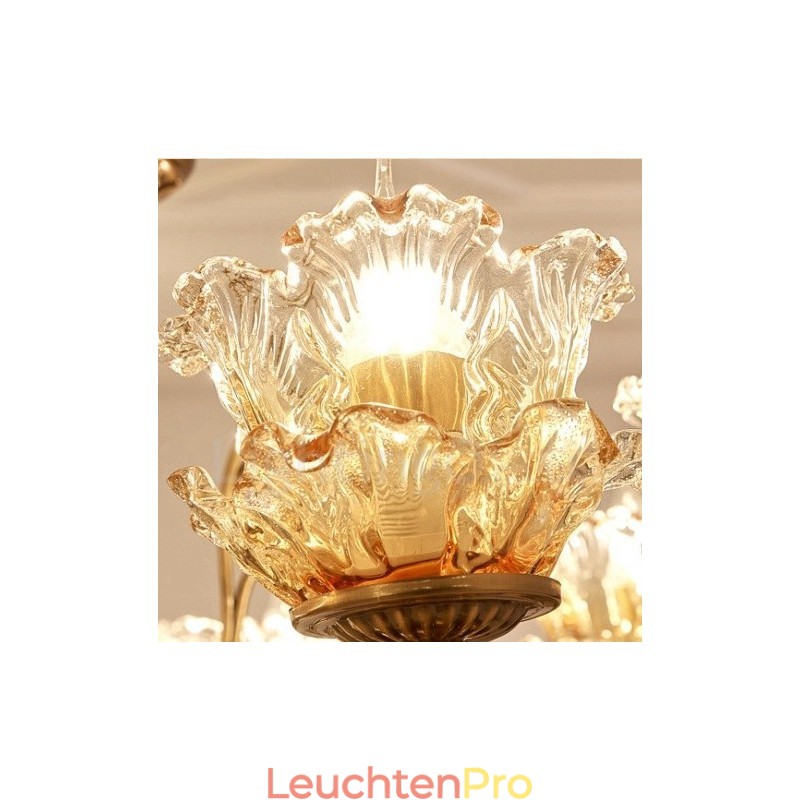 8-flammiger traditioneller klassischer integrierter Kronleuchter aus Metall