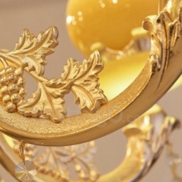 8-flammiger traditioneller klassischer integrierter Kronleuchter aus Metall