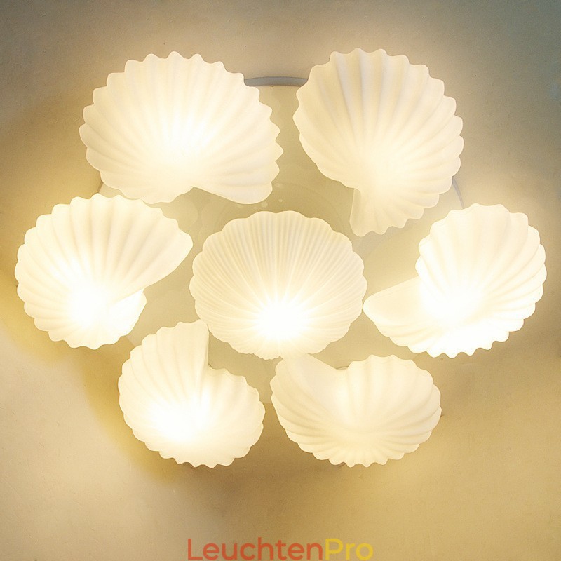 Traditioneller klassischer integrierter Kronleuchter mit 7 Lichtern und Glasschirm