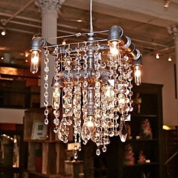 Charakteristischer Kronleuchter aus Kristallglas mit 9 Lichtern im nordamerikanischen Stil im Rohrdesign
