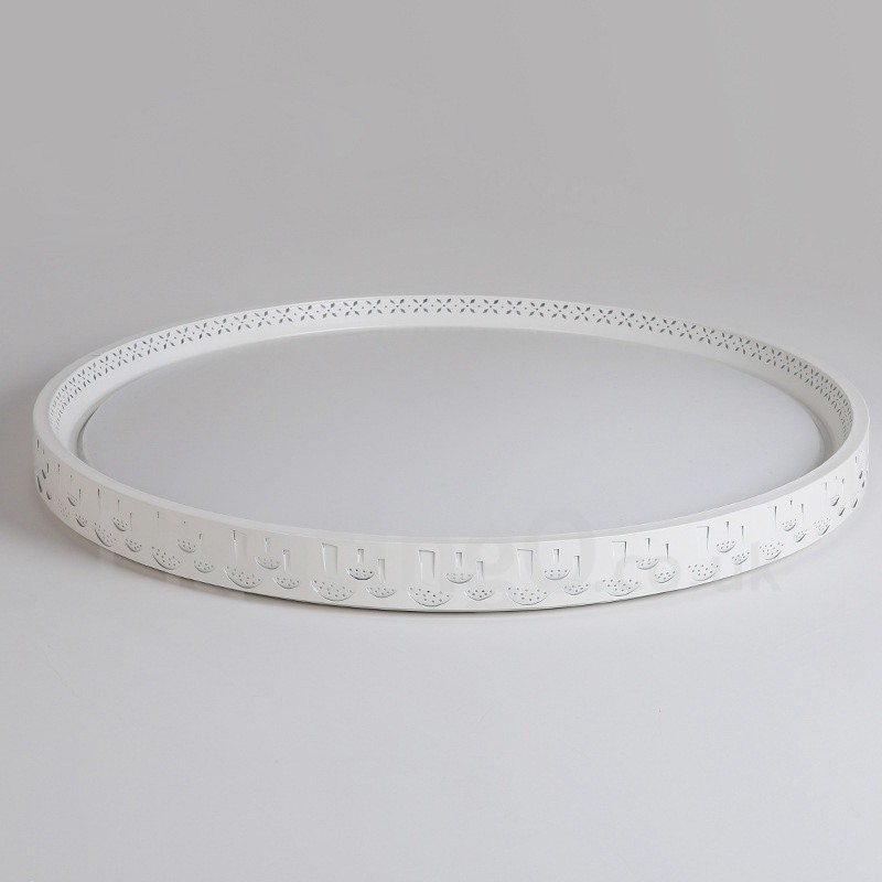Modernes, zeitgenössisches, integriertes, flächenbündiges Licht aus Metall