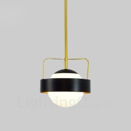 1 Licht Moderne zeitgenössische Deckenleuchten Kupferbeschichtung Pendelleuchte mit weißem und schwarzem Kugelglasschirm