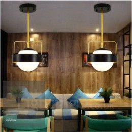 1 Licht Moderne zeitgenössische Deckenleuchten Kupferbeschichtung Pendelleuchte mit weißem und schwarzem Kugelglasschirm