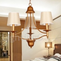 Kronleuchter im rustikalen Retro-Stil im mediterranen Stil mit 3 Lichtern