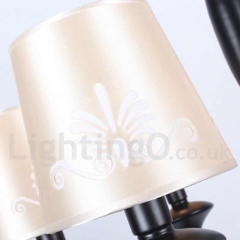 Kronleuchter im Kerzenstil mit 8 Lichtern