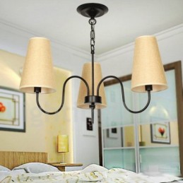 Kronleuchter im mediterranen Retro-Kerzenstil mit 3 Lichtern
