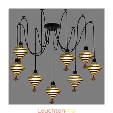 Der Nordic Country Retro Honeycomb Kronleuchter. Kronleuchterlampe. Die himmlischen Mädchen streuen Blüten. Der Nordic Country Retro Honeycomb Kronleuchter. Kronleuchterlampe. Die himmlischen Mädchen streuen Blüten.