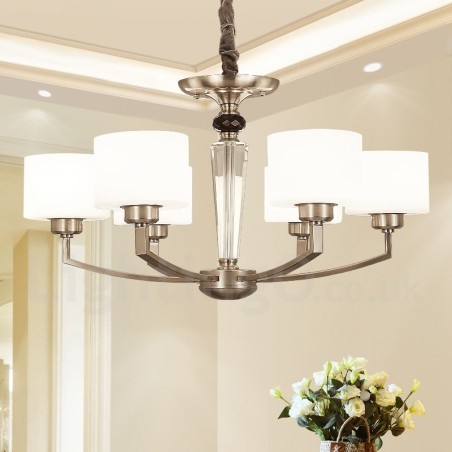 Moderner Kronleuchter mit 6 Lichtern und Glasschirm Moderner Kronleuchter mit 6 Lichtern und Glasschirm