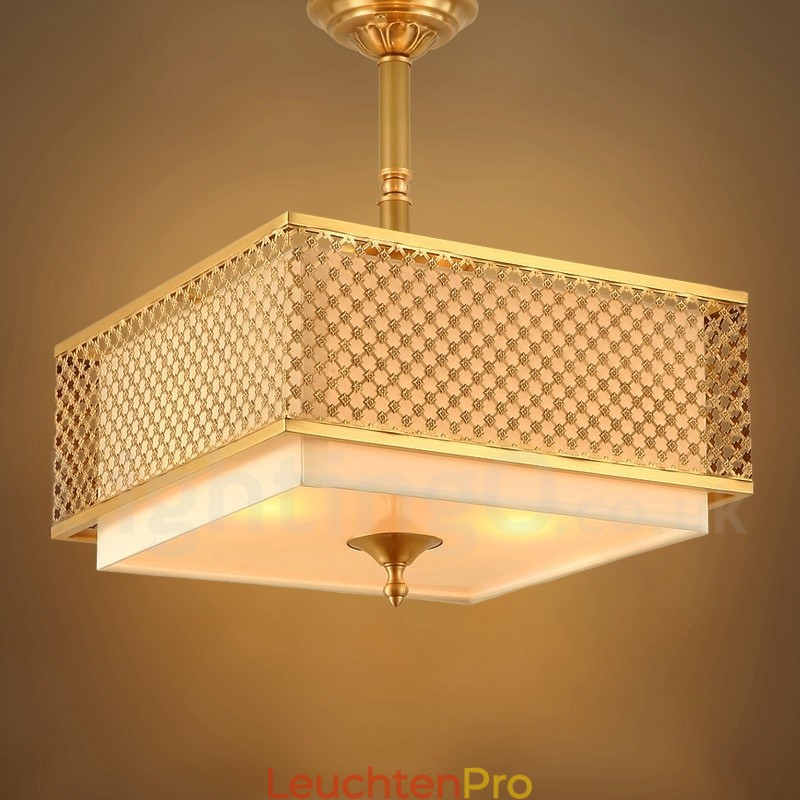 4-flammige Retro-Pendelleuchte aus rustikalem Messing mit Stoffschirm