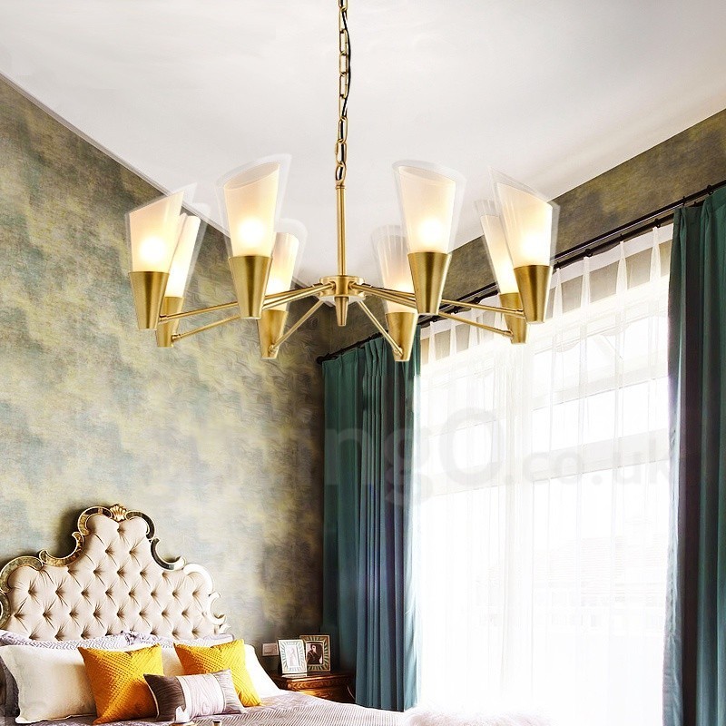 8-flammige Retro-Pendelleuchte aus rustikalem Messing mit Glasschirm