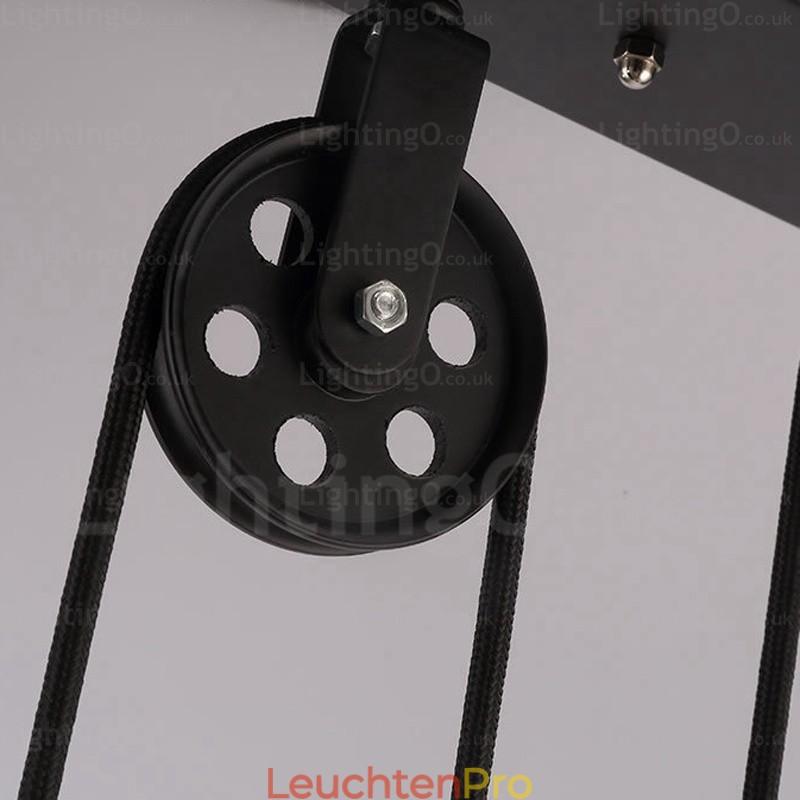 Moderne Pendelleuchte mit 2 Lichtern und Glasschirm