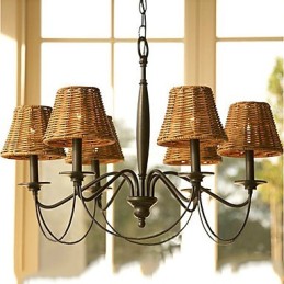 Rustikaler galvanisierter Kronleuchter im Lodge-Stil