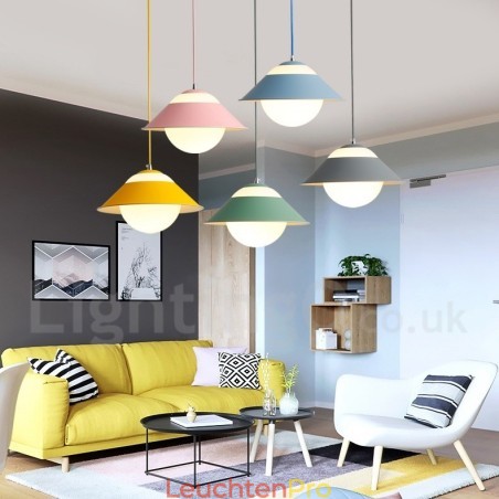 Moderne zeitgenössische Pendelleuchte aus Stahl Moderne zeitgenössische Pendelleuchte aus Stahl