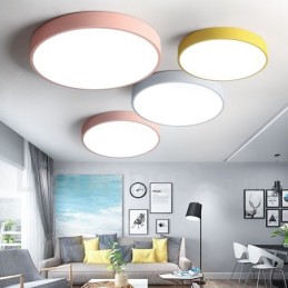 Moderne Deckenleuchte aus Stahl in mehreren Farben
