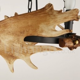 Rustikaler Kronleuchter mit 6 Lichtern und Ringgeweih