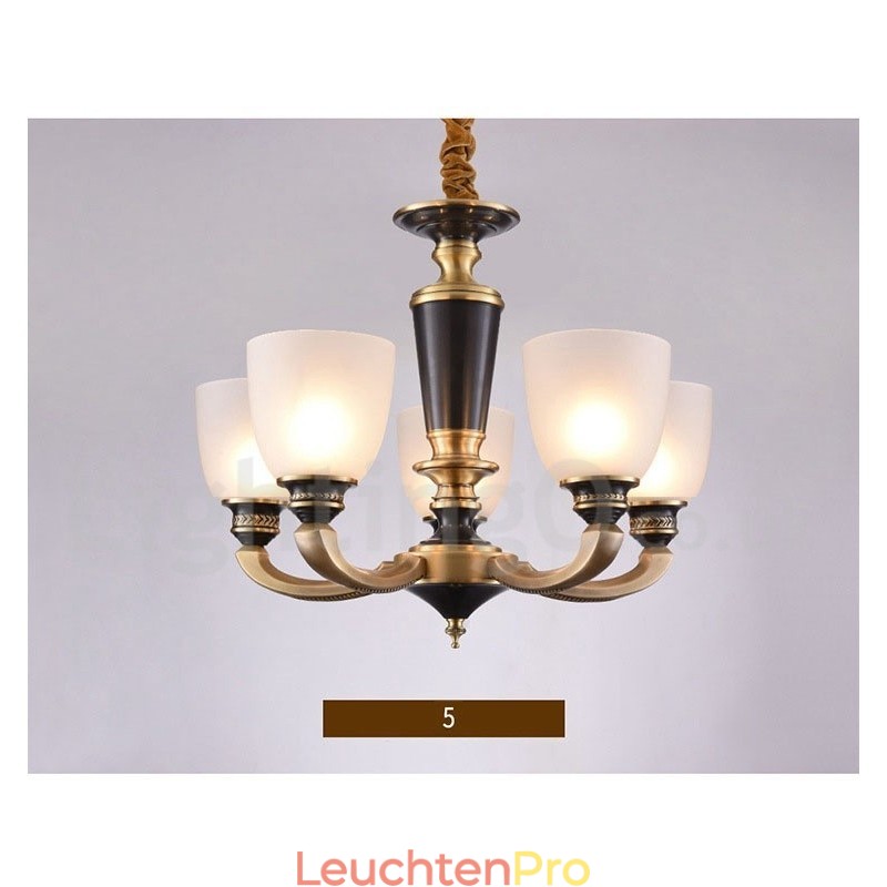 Luxuriöser rustikaler Retro-Vintage-Kerzenleuchter aus reinem Messing mit Glasschirmen