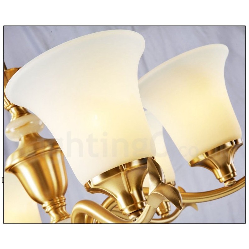 Luxuriöser rustikaler Retro-Kerzenleuchter aus reinem Messing im Vintage-Stil mit Steinanhänger und Glasschirmen