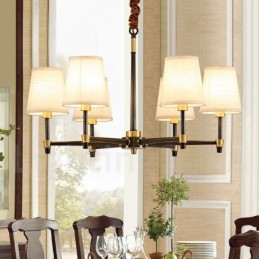 Großer luxuriöser rustikaler Retro-Vintage-Kronleuchter aus reinem Messing mit Stoffschirmen