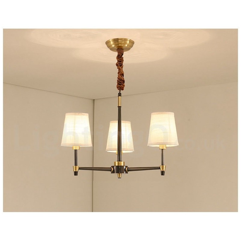 Großer luxuriöser rustikaler Retro-Vintage-Kronleuchter aus reinem Messing mit Stoffschirmen